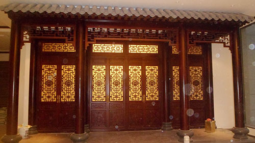 贵州喜迎门中式木作为大家介绍传统中式门窗的种类